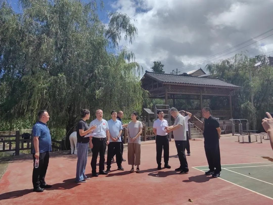 必一·运动(B-Sports)-28km极限挑战！金海豚GDWE后浪“泳士”带队横渡琼州海峡